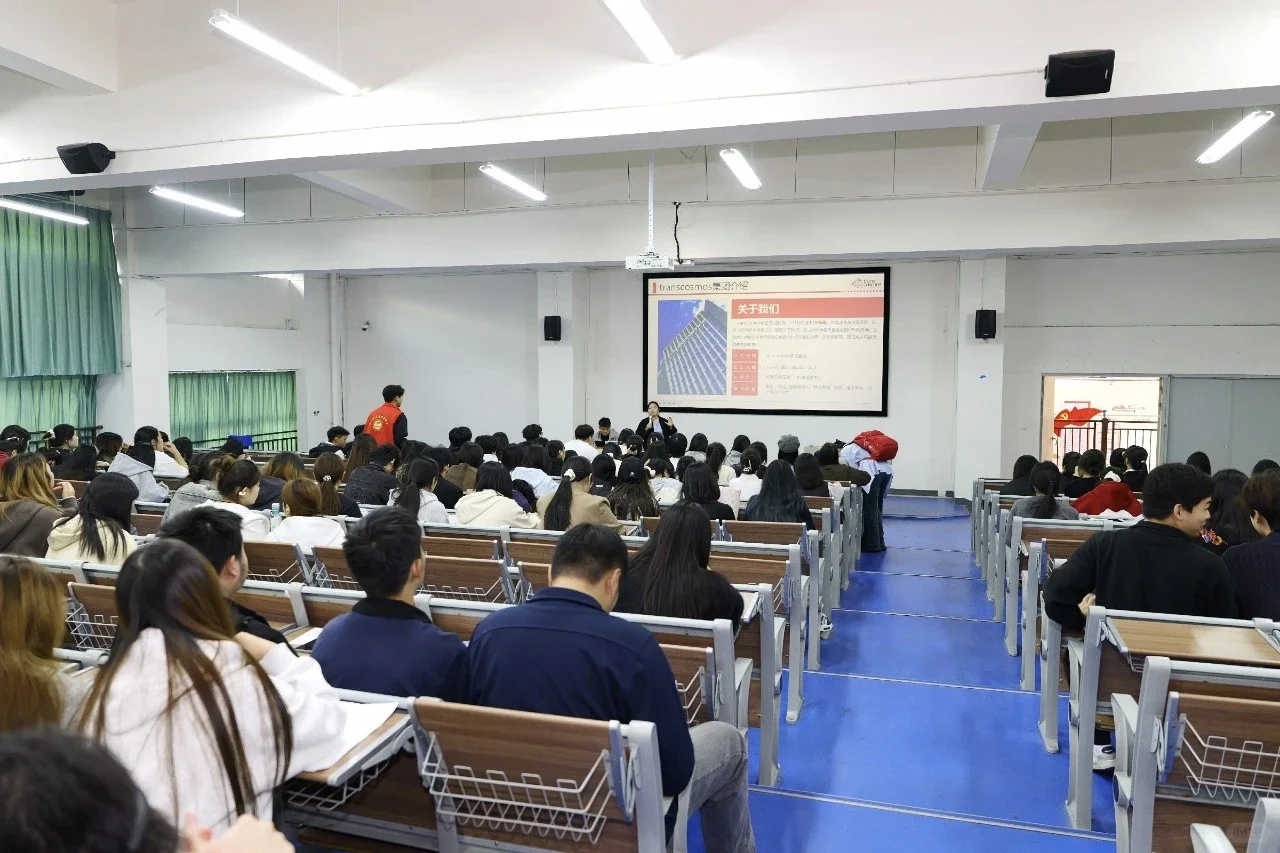 直击湖外秋招招聘会