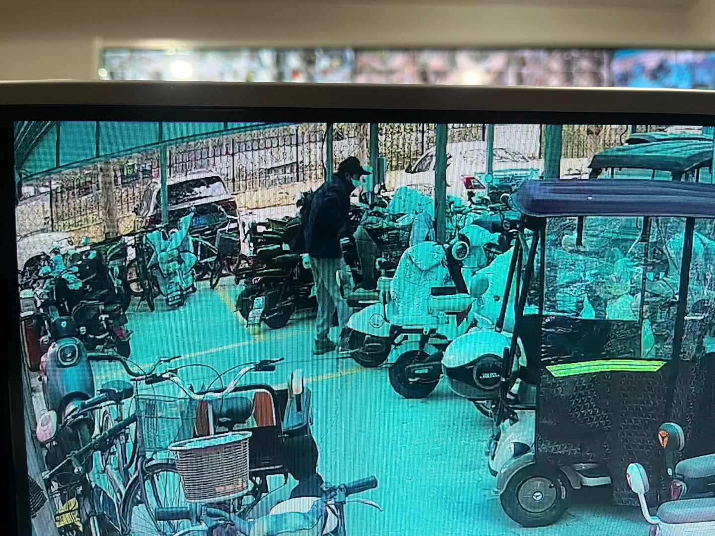 摩托车被偷，已经没力气生气了