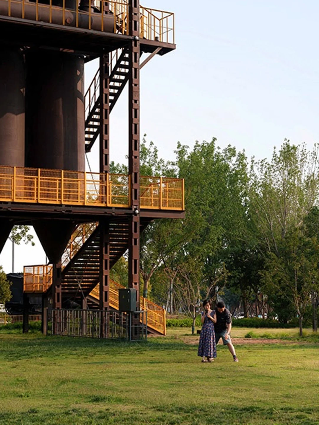 工业美与自然绿?的碰撞 -济宁铁合金1971