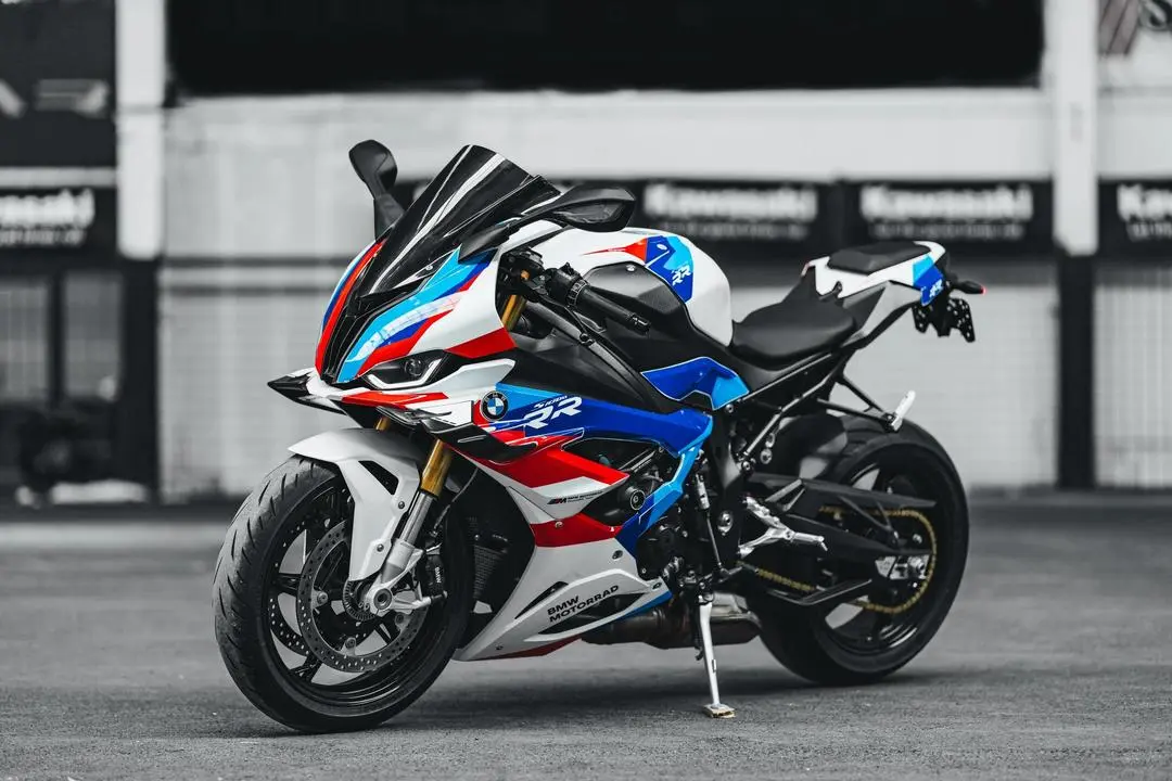 激情与速度的结合宝马S1000RR