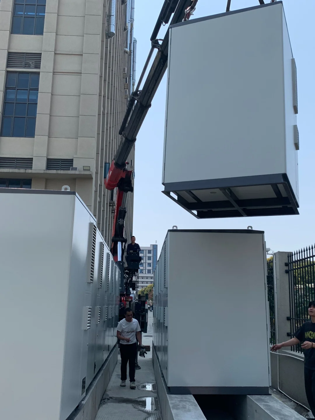 ?储能柜施工全流程！“省电神器” 诞生