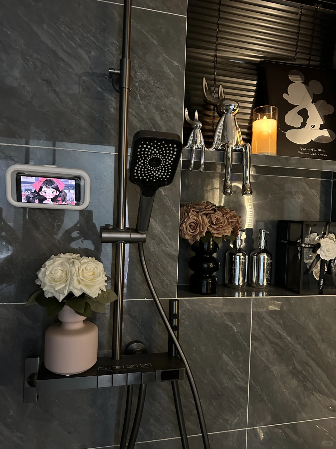 一整个惊艳住了，简约时尚卫生间好高级❤️