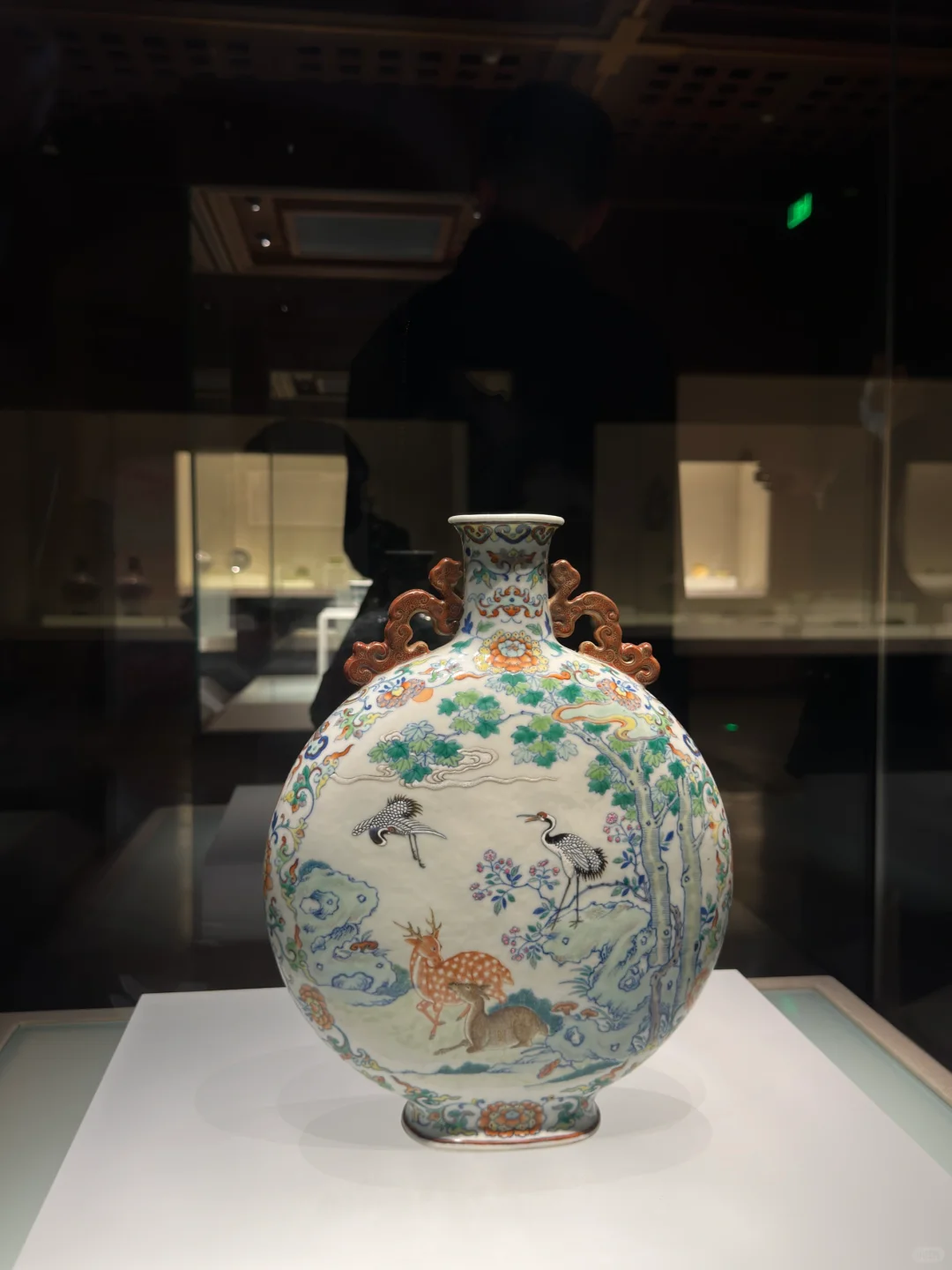 沈阳怎么逛·辽博跨越时空的对望 一眼万年?