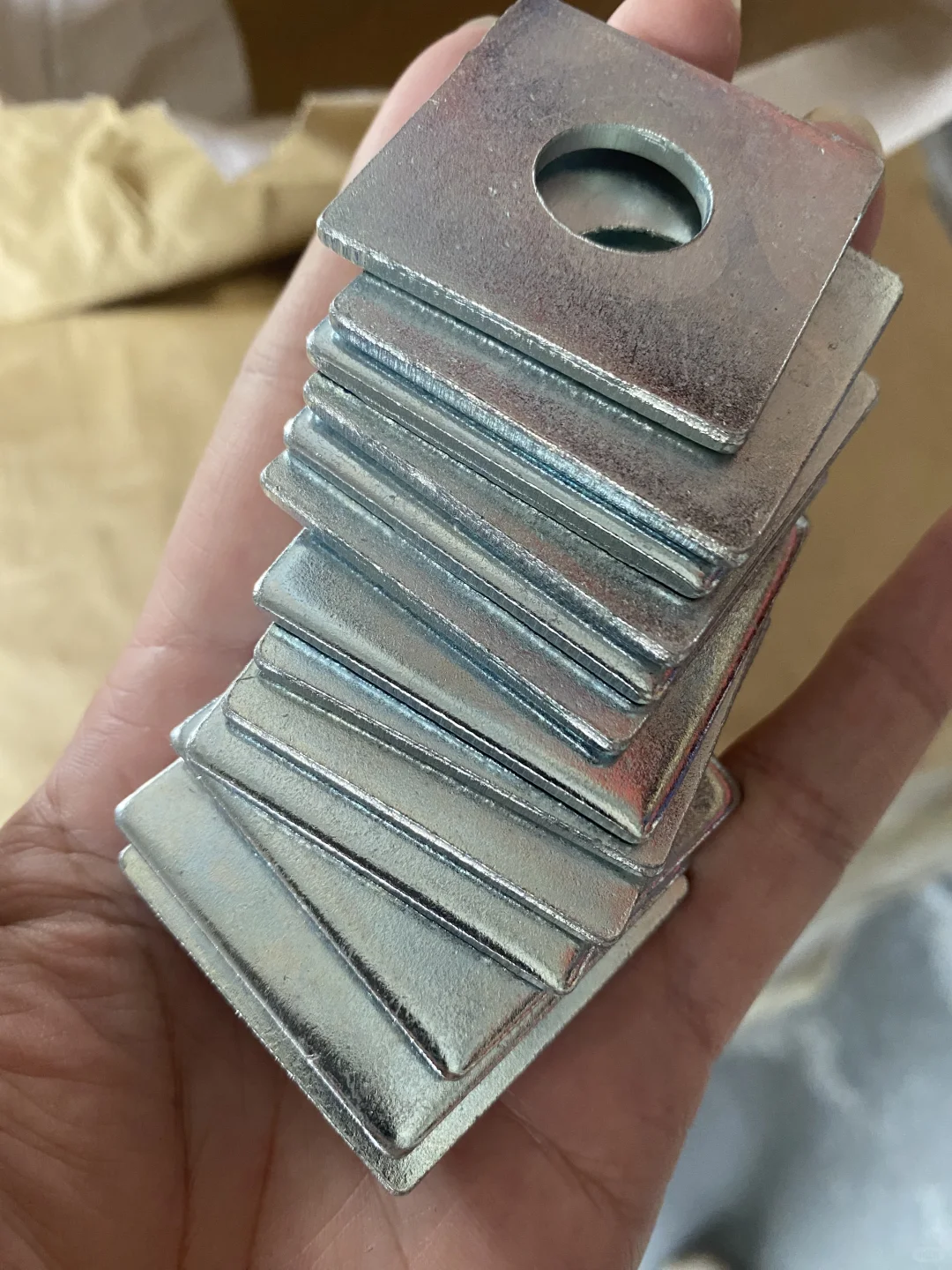 生产各种标准件，非标件，异形件