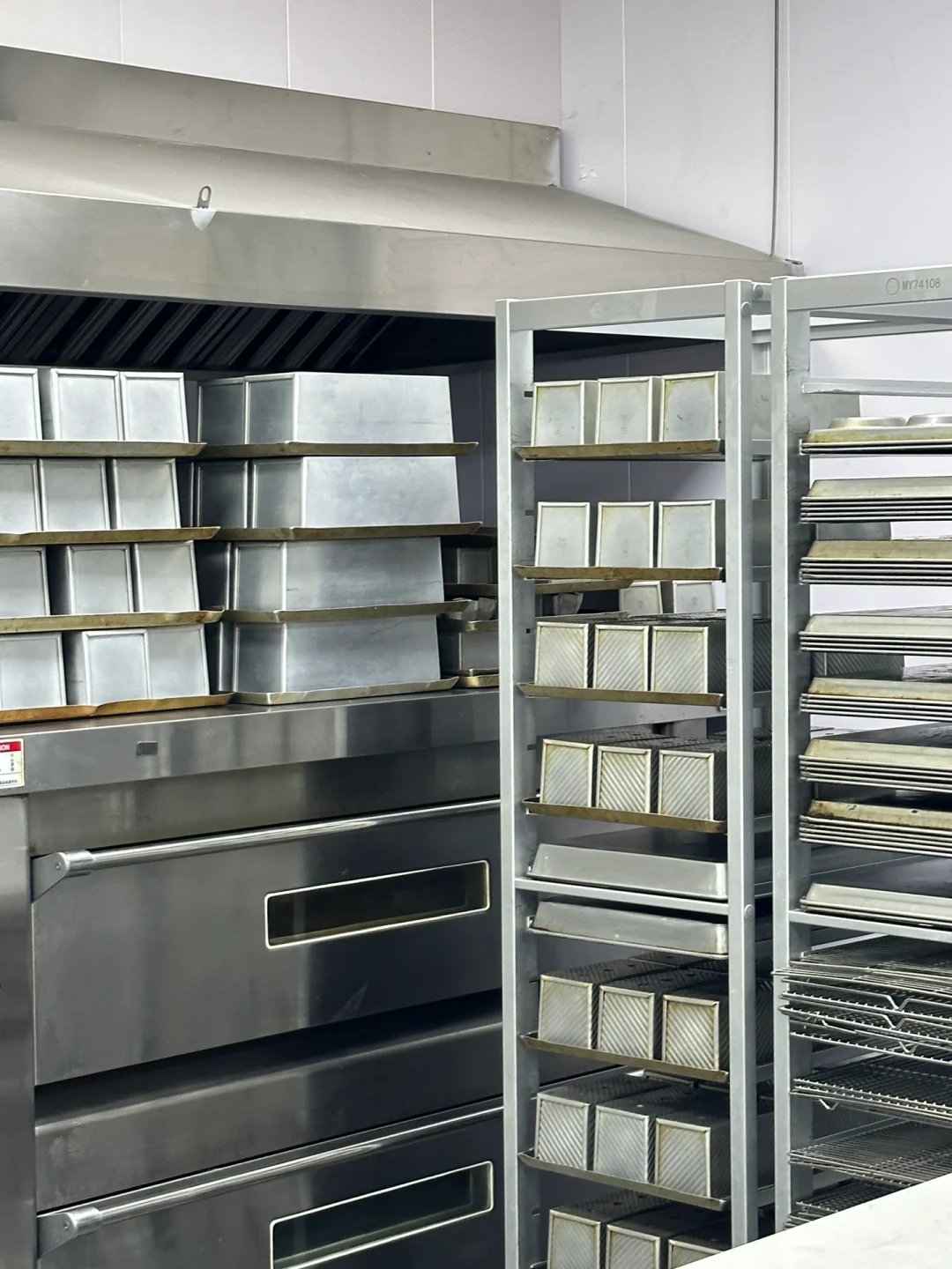 在启东十年烘焙经验 拥有200平中央厨房