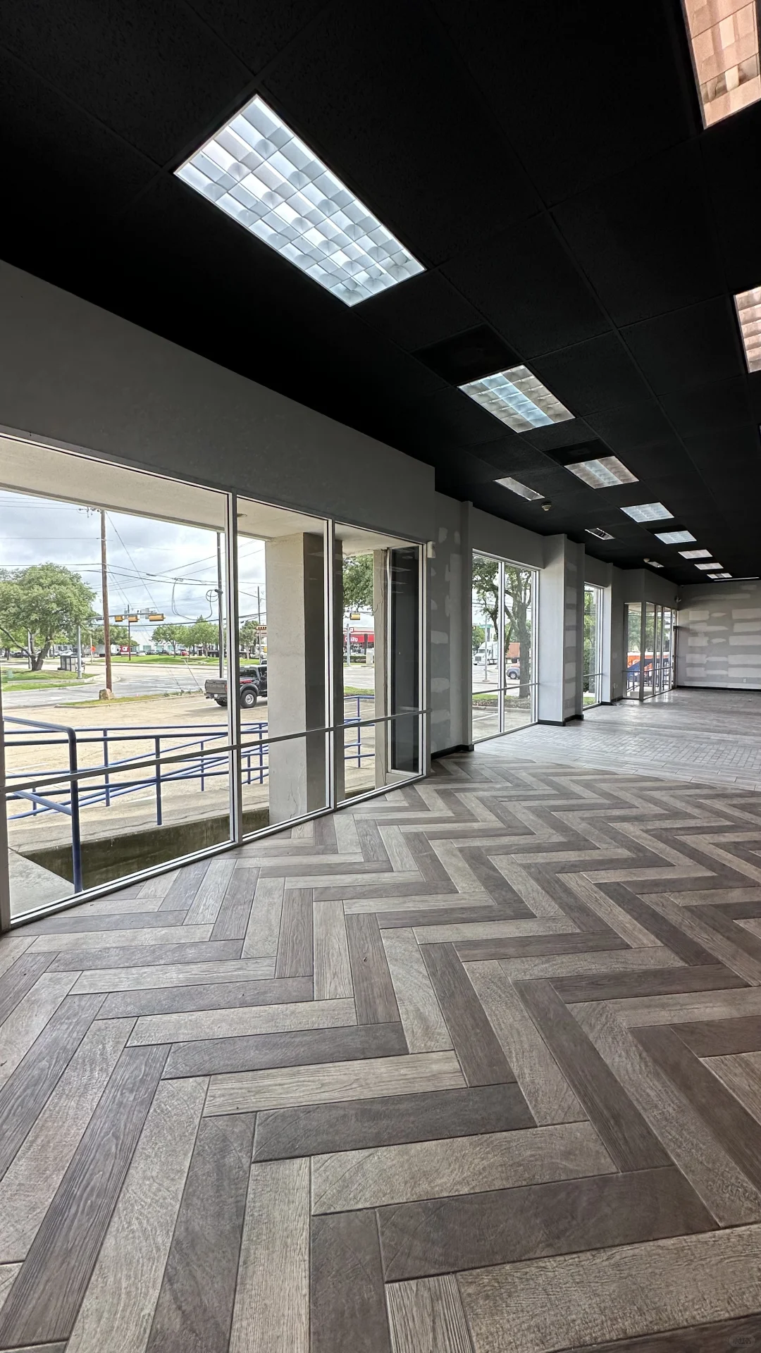 合作：美国达拉斯建材卫浴展厅组合营销