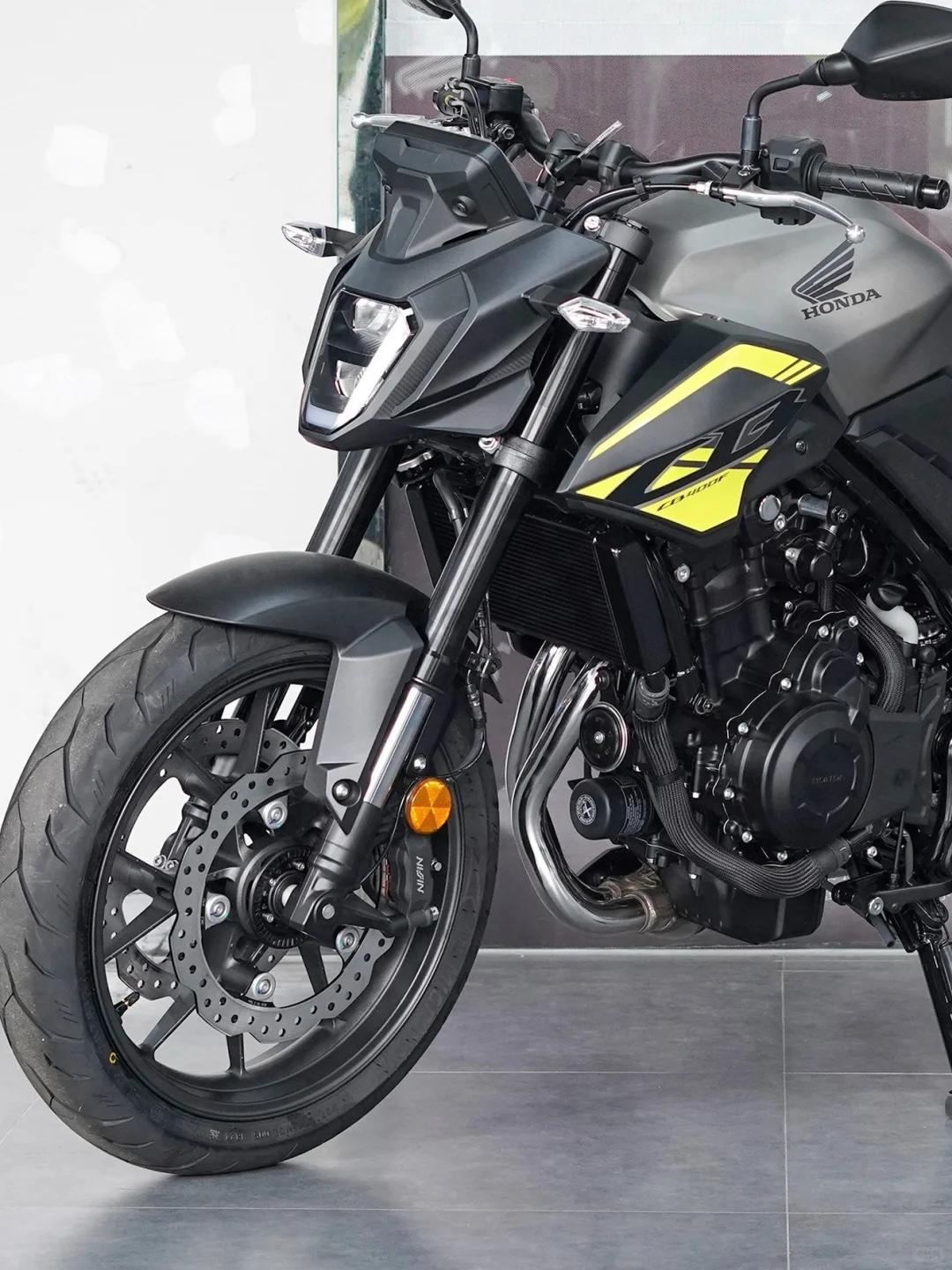 每天了解一台车:CB 400 F ?️