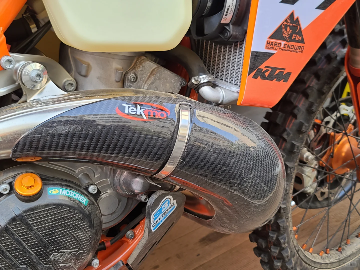 “座高-8CM的EXC长啥样？”-KTM EXC300 HE