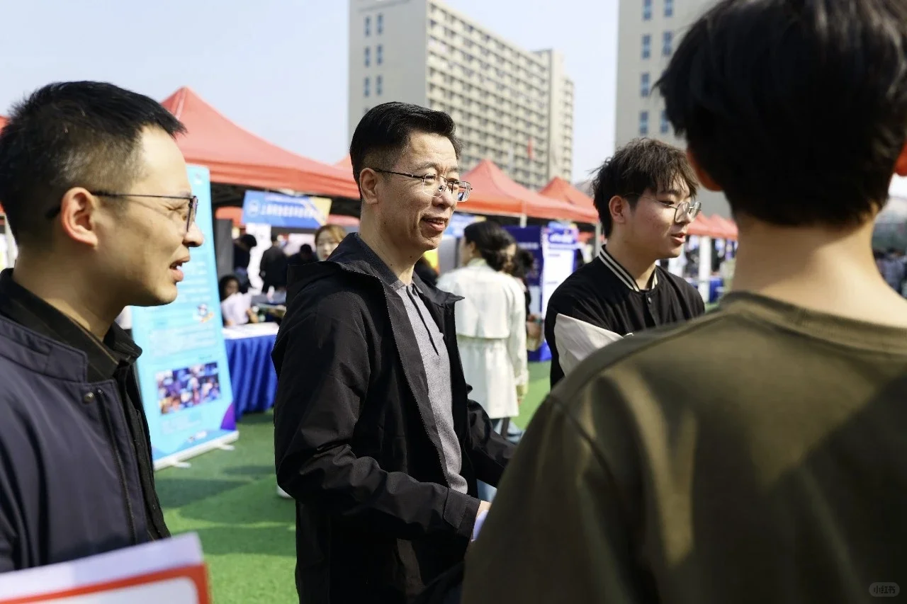 直击湖外秋招招聘会