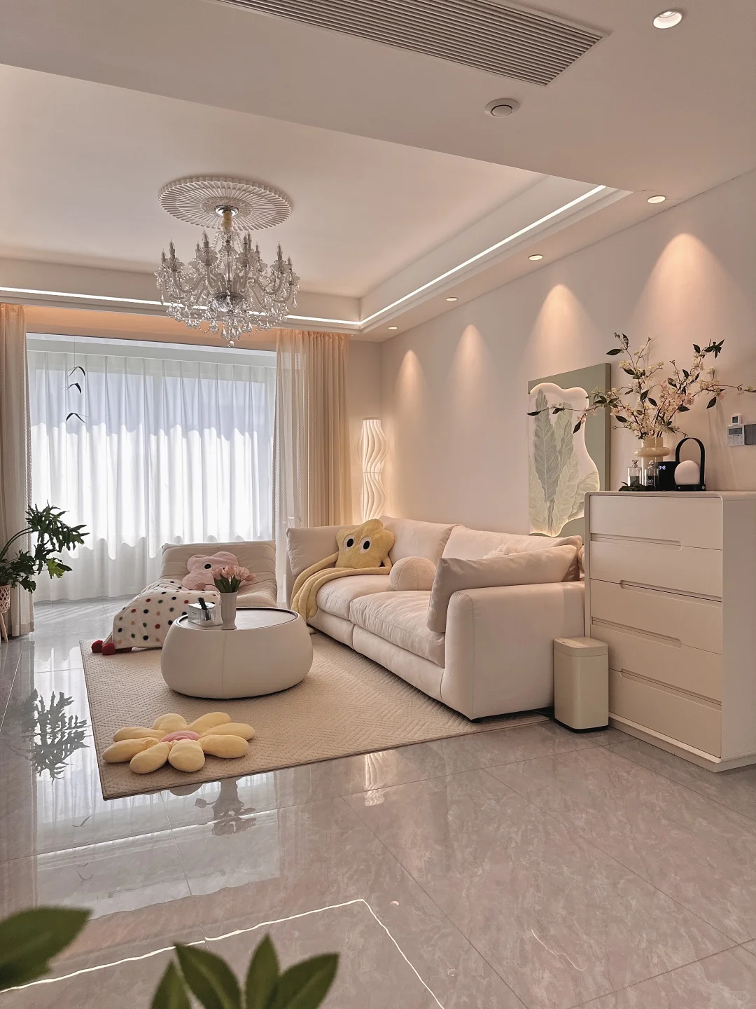 这才是普通人的家吧!不富裕但整洁~