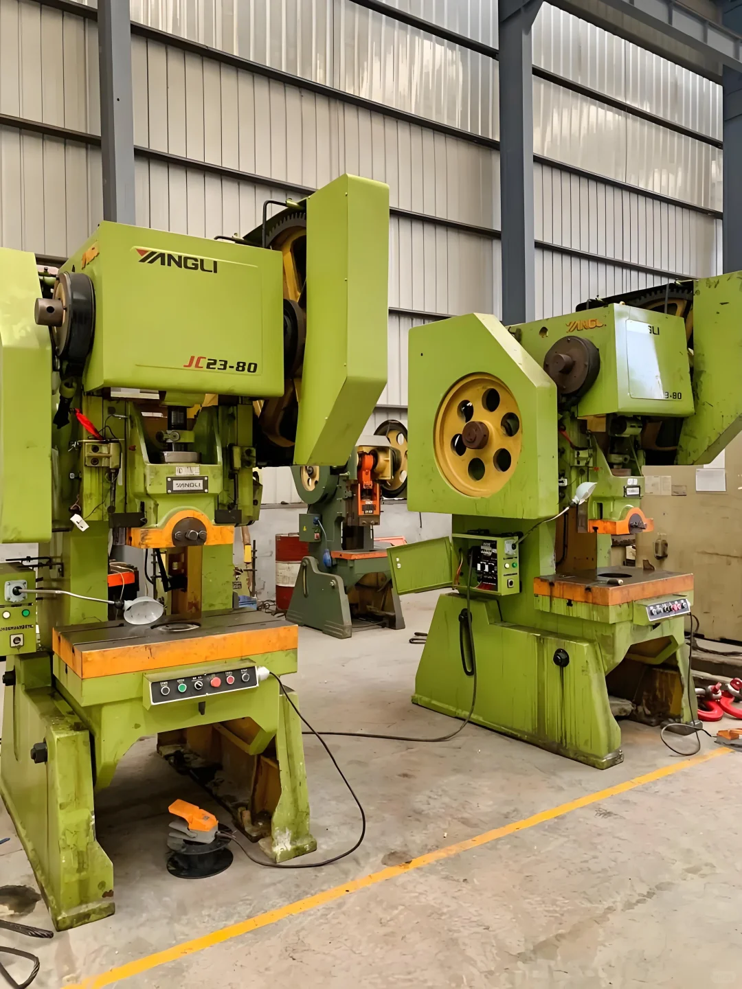 新建厂资金少，求购二手机床设备20台自家用