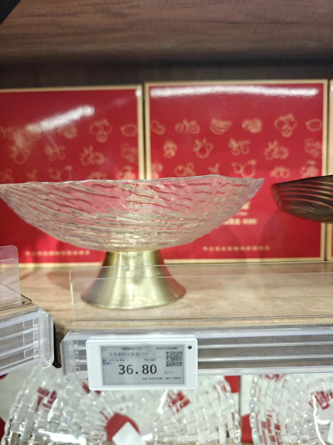 胖东来琳琅满目的玻璃碗盘谁会不喜欢！