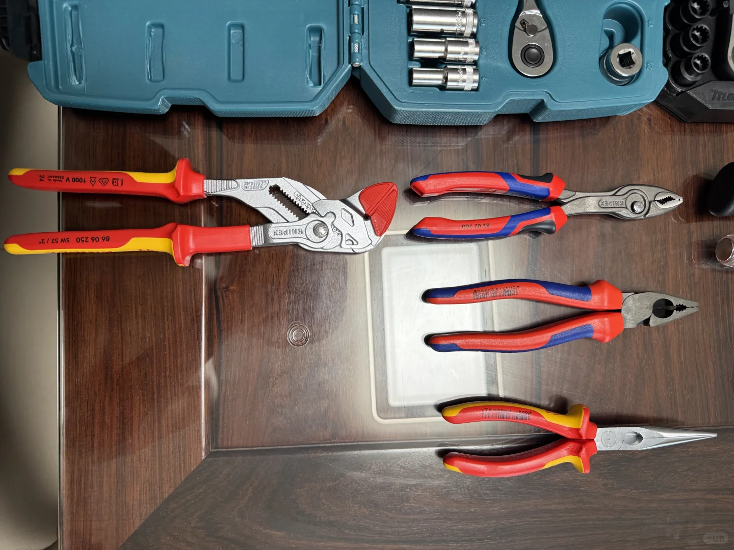 请晒出你们的工具来