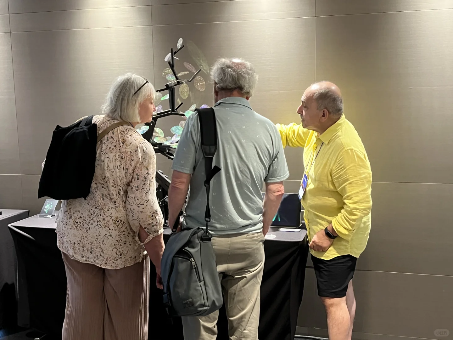 全息艺术实验室的《显籽图》 ，2023年