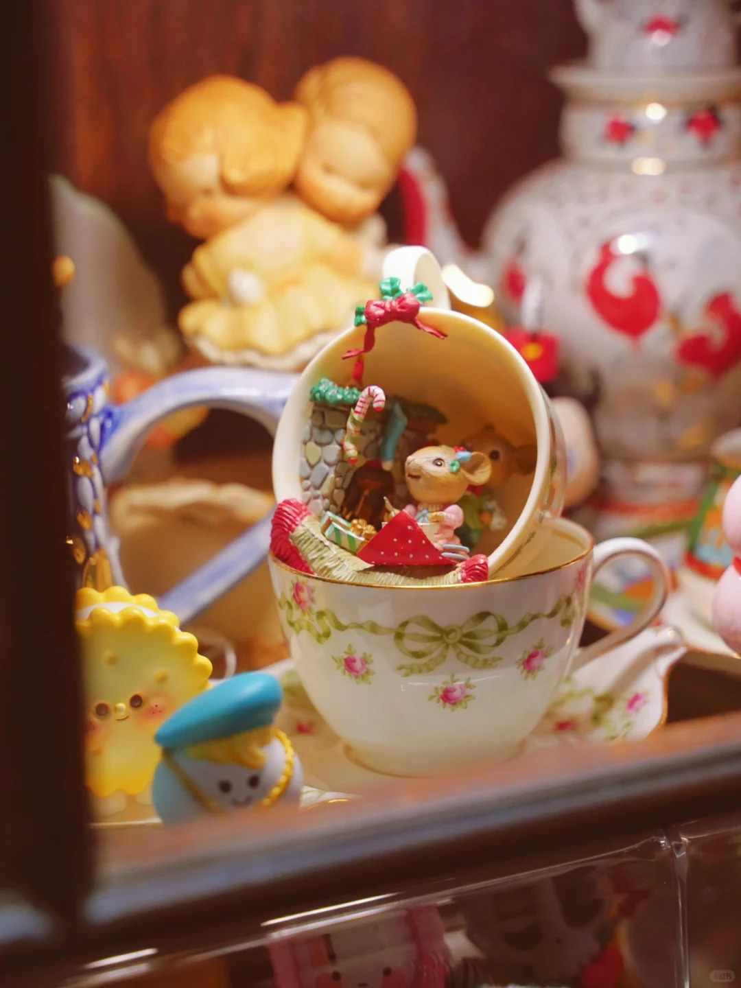 路过一家中古玩具店的柜子挪不开眼?