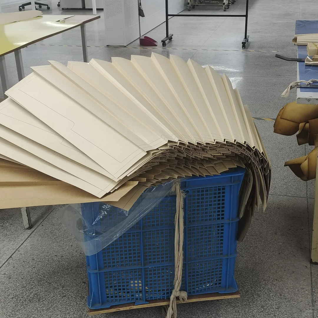 服装人在工位烤出巨大饼干！！