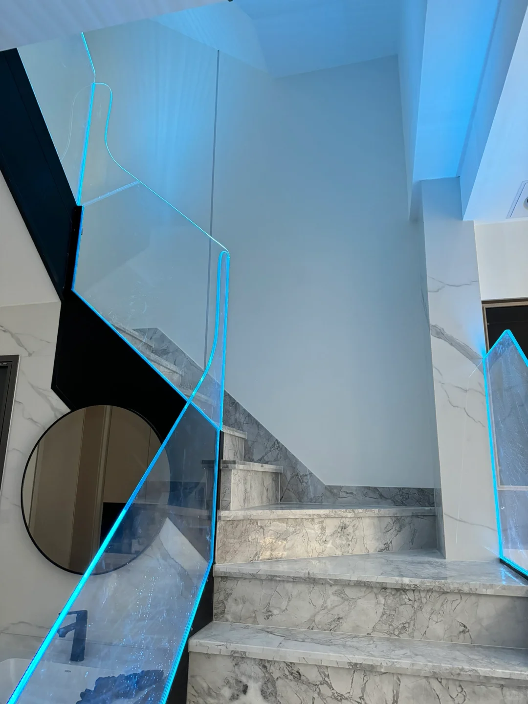 爸妈装的玻璃走廊