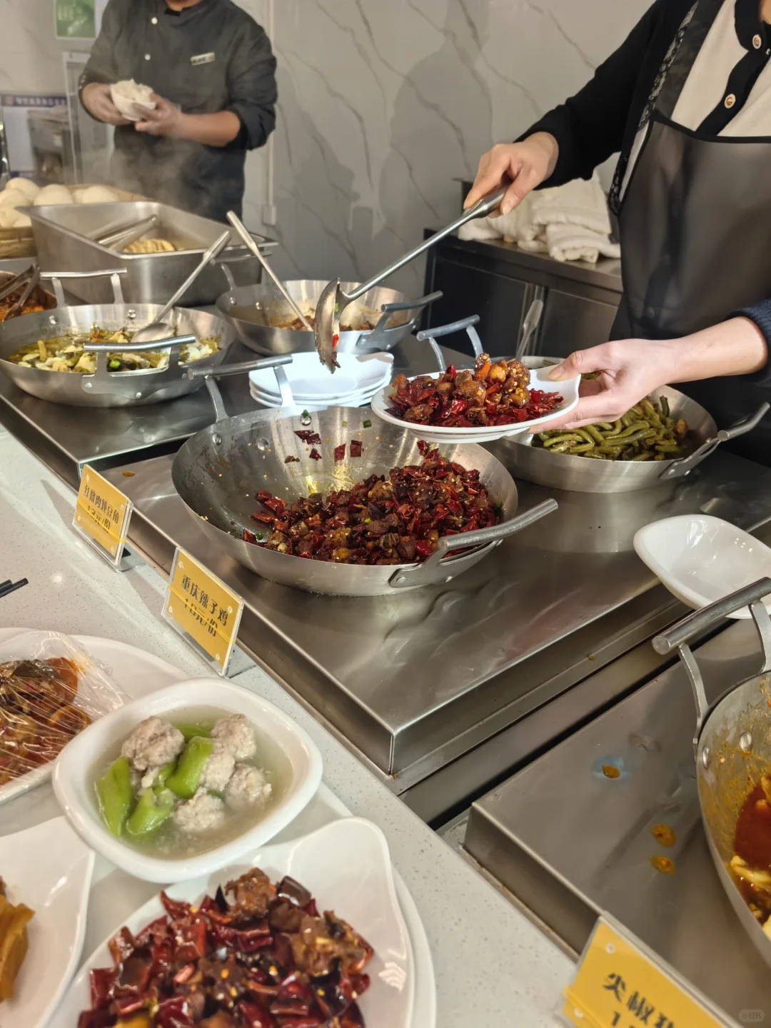 打卡金湖未来城业主食堂