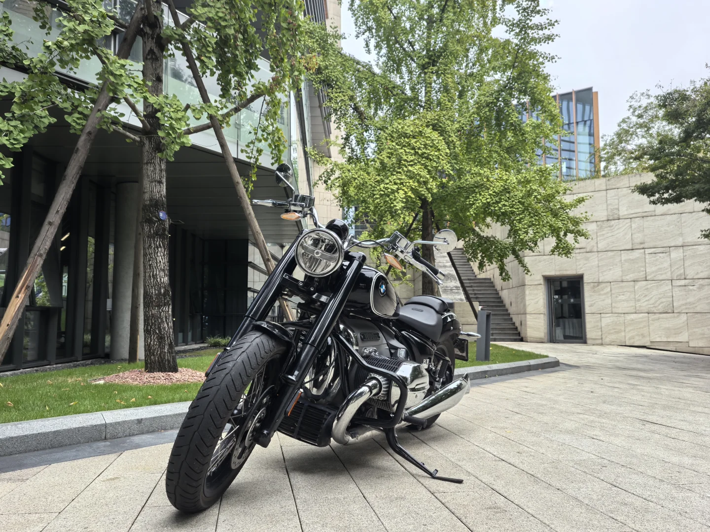 宝马摩托R18拳击手