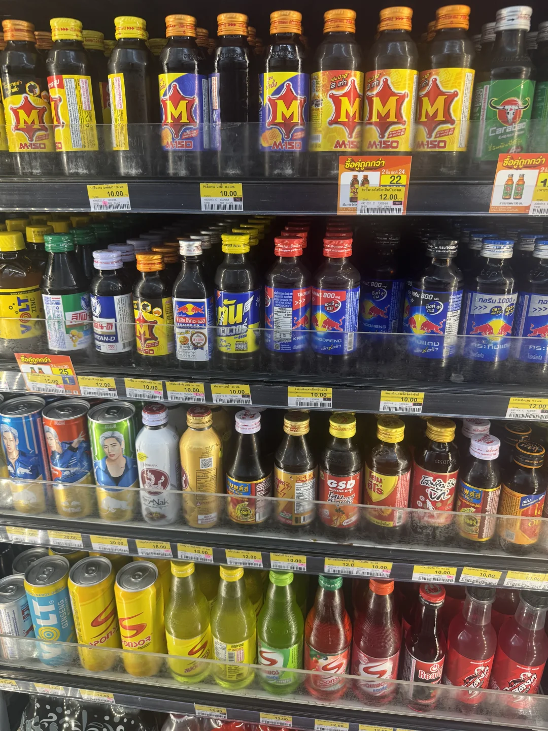 今天的能量补给站！?来泰国??711 必买的。