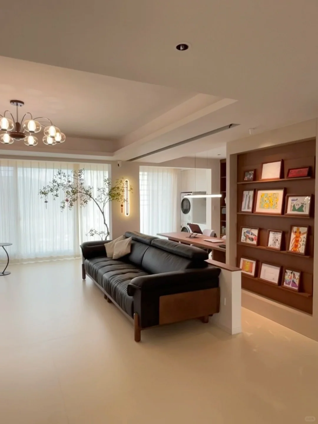 空间放大术,一半客厅一半书房