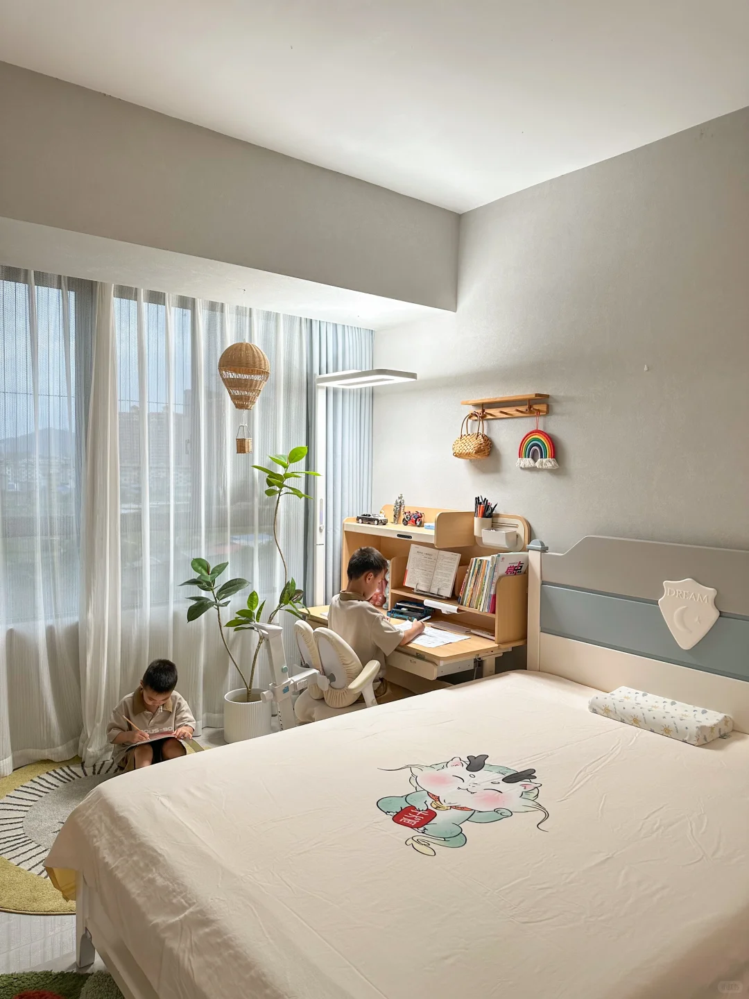 ?和3个男人住了两年的家，因干净而富足