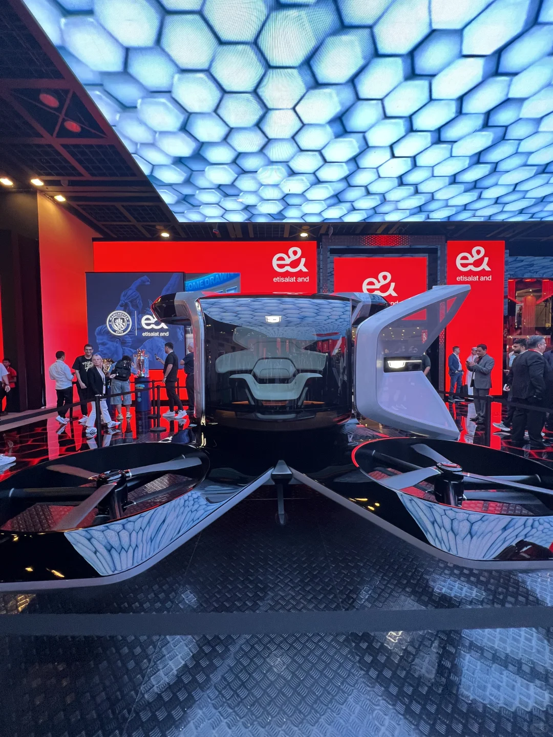 迪拜留学|在Gitex展里感受前沿科技?