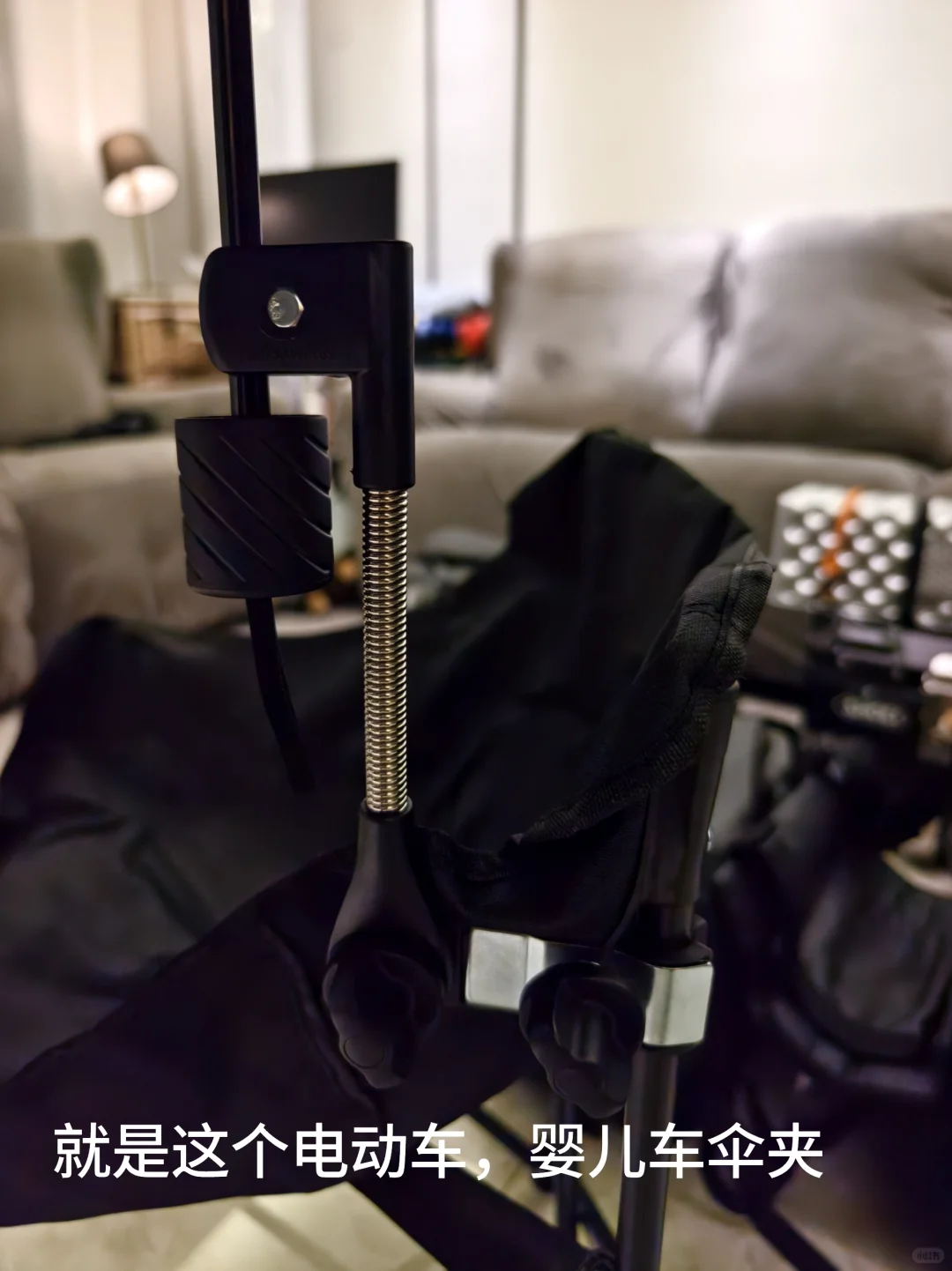 让我看看你们摩旅露营都带些什么装备?