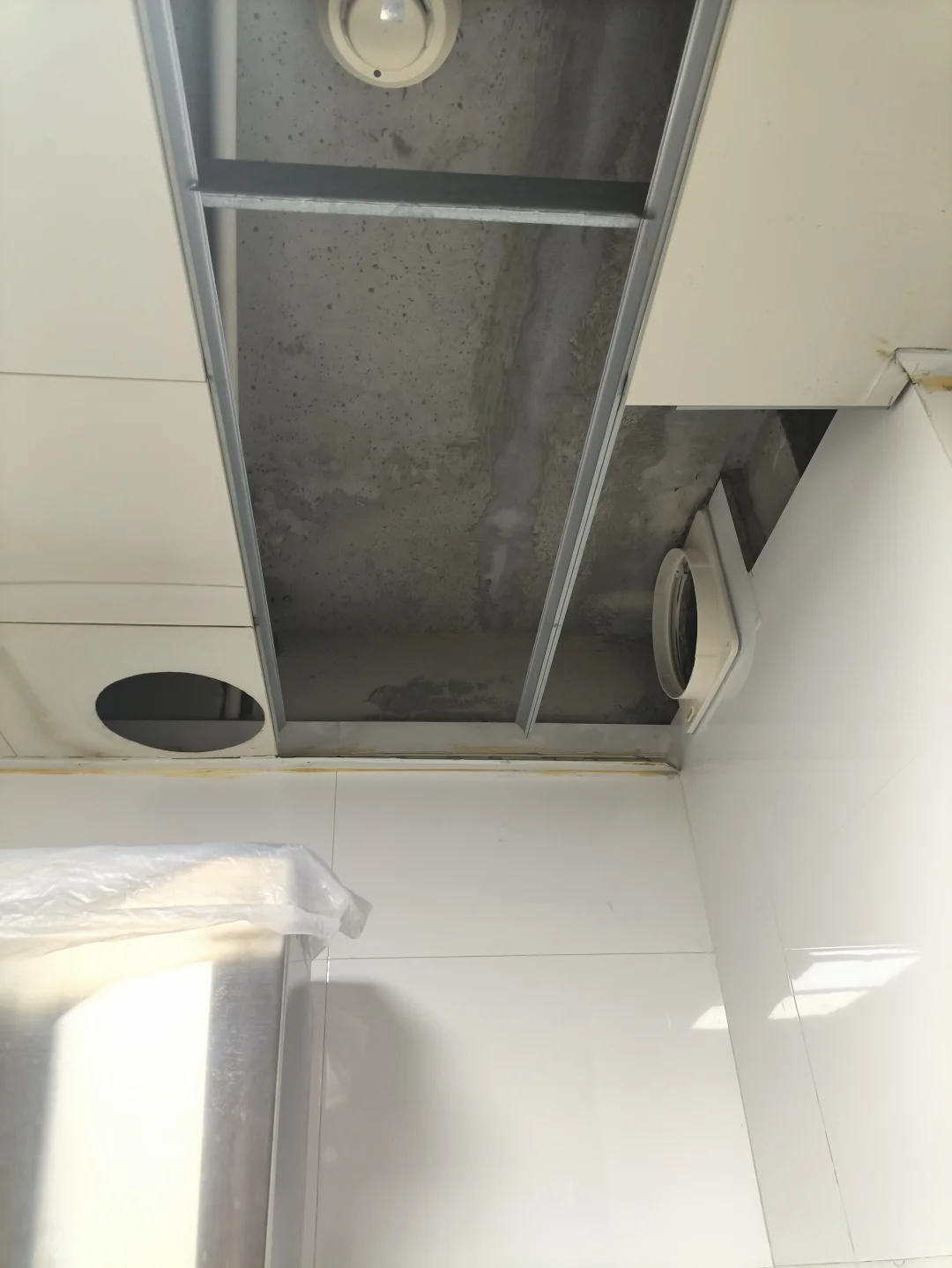 自己更换厨房止逆阀