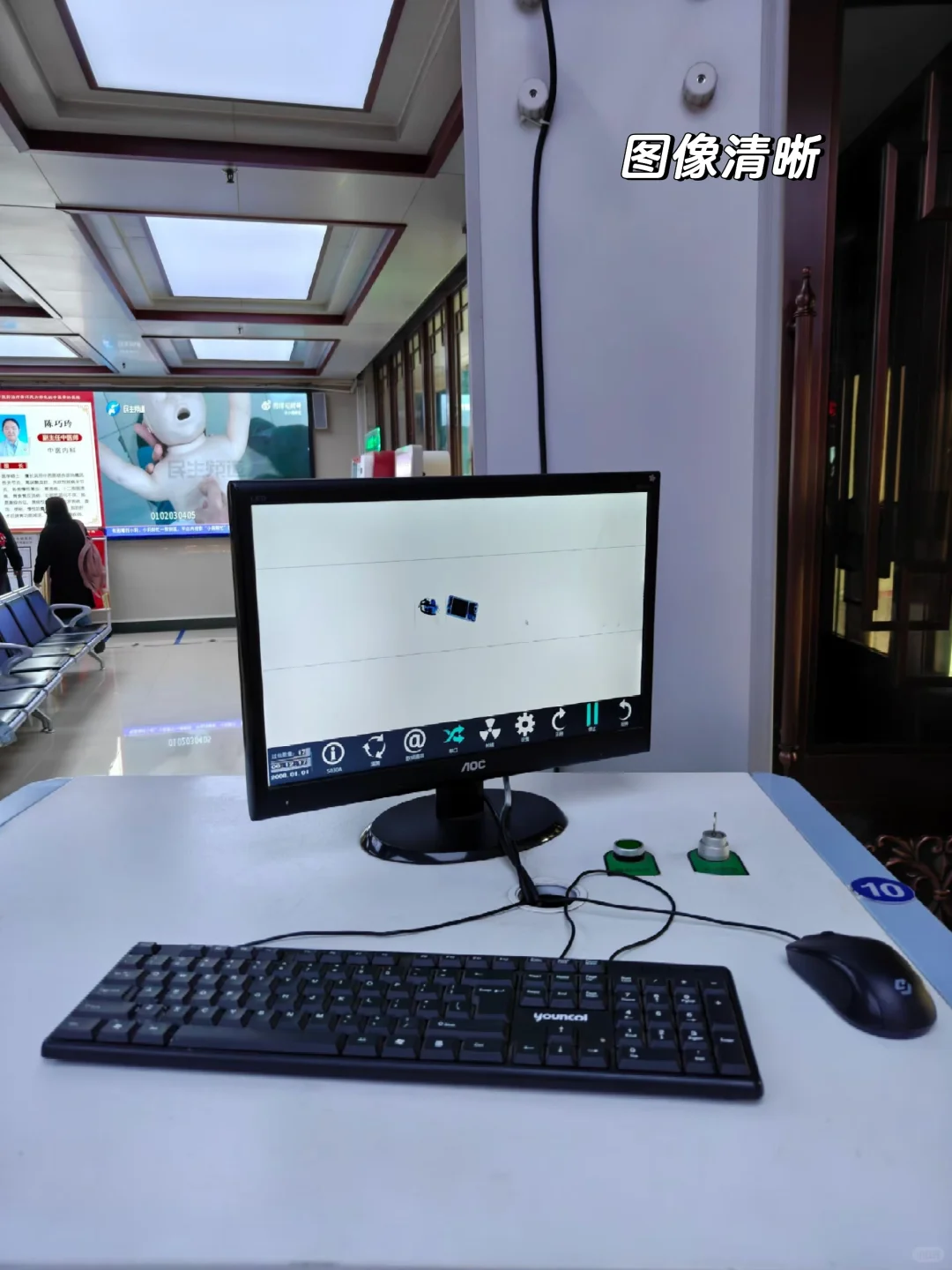 为医院安装一台安检机（过包机）