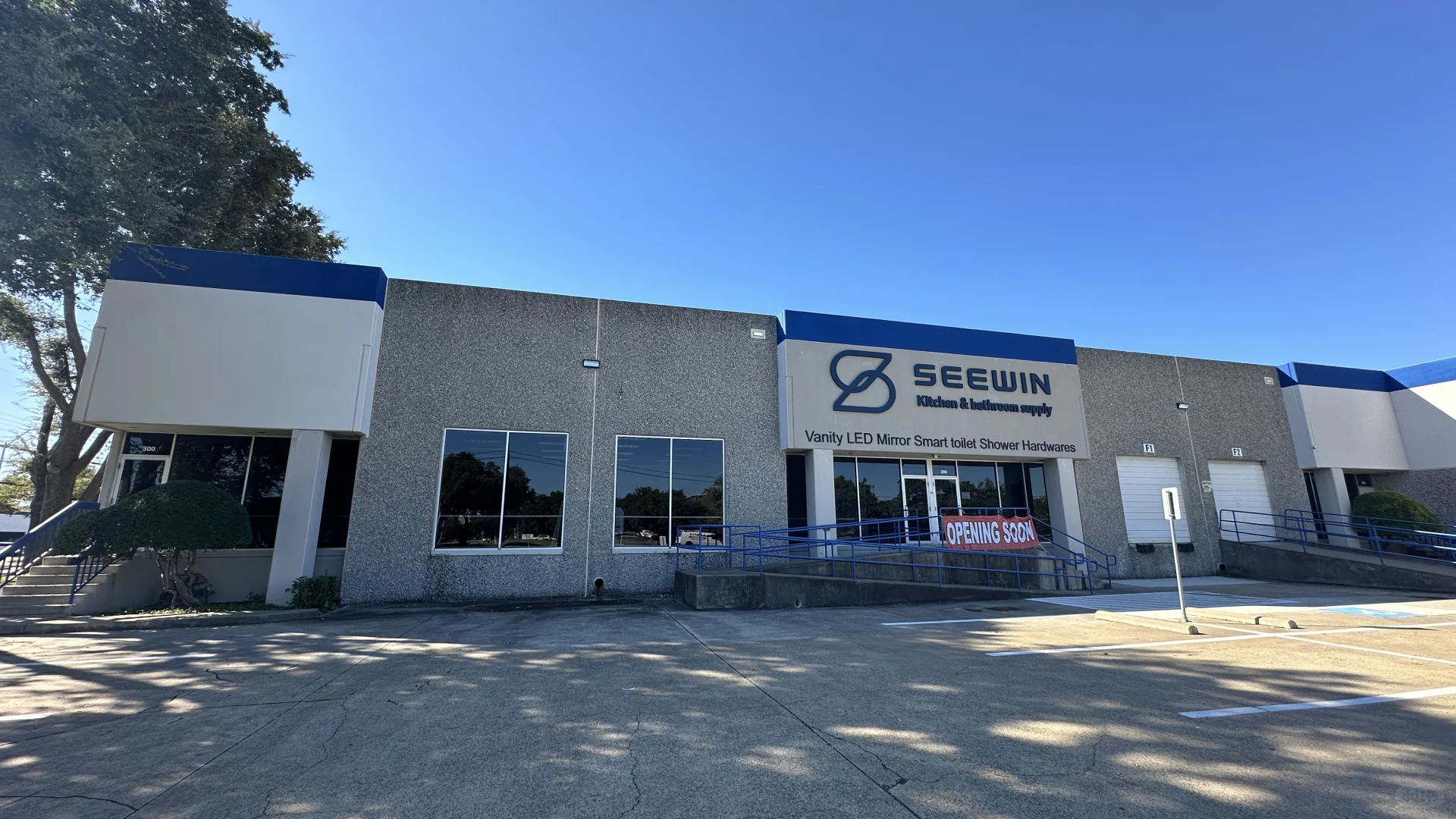 合作：美国达拉斯建材卫浴展厅组合营销