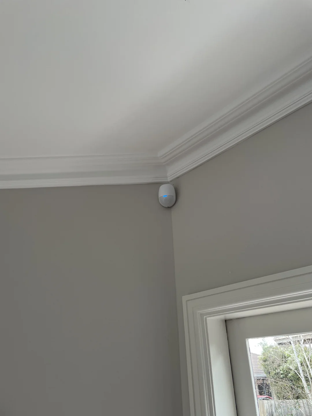 室内报警器最传统的防盗系统，也是最稳定的