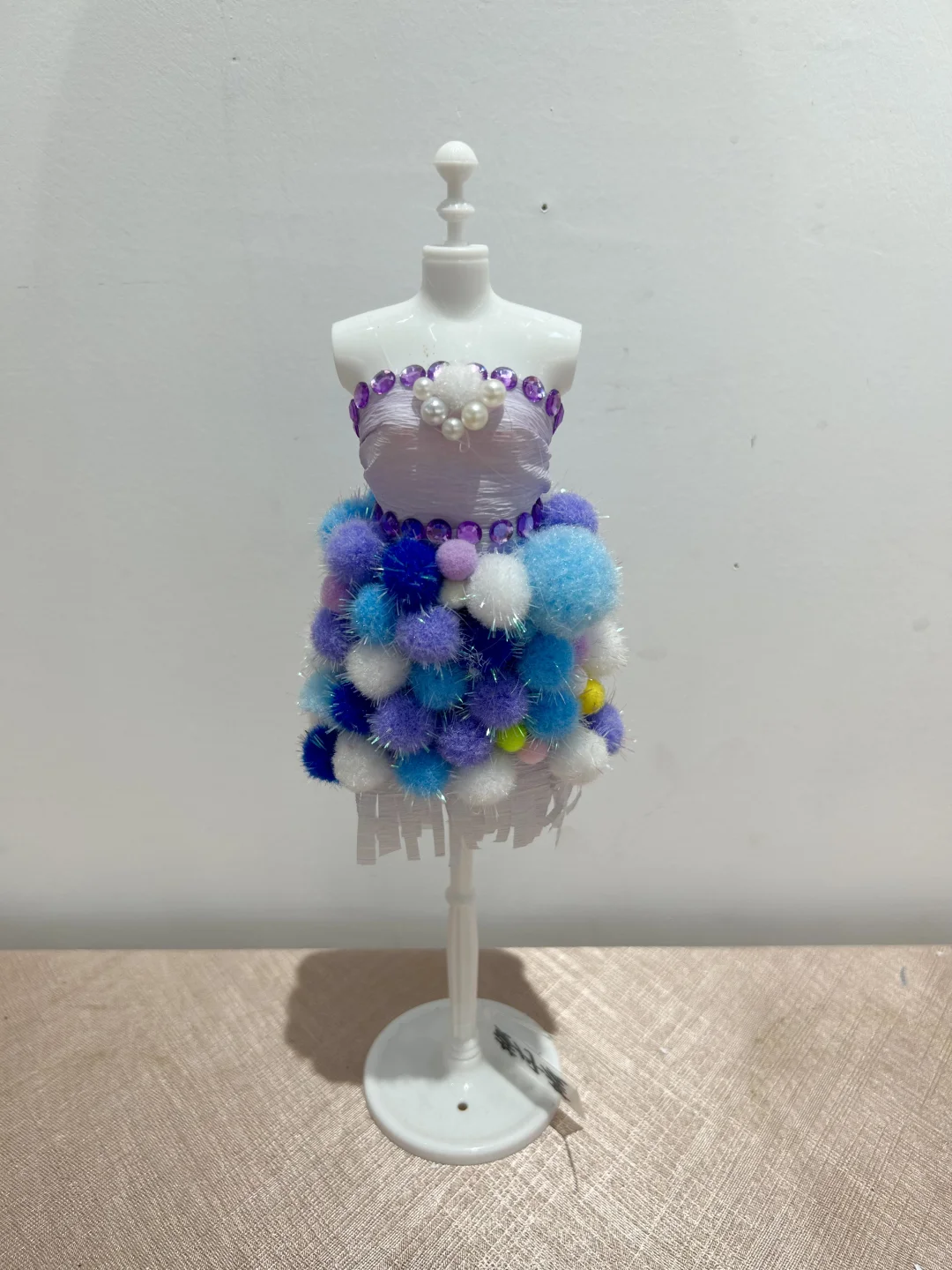 皱纹纸服装设计