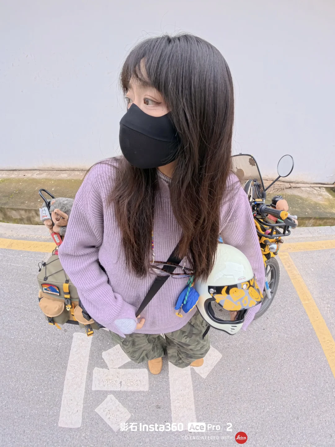 骑摩托女生穿搭好物，谁能拒绝白色运动相机！