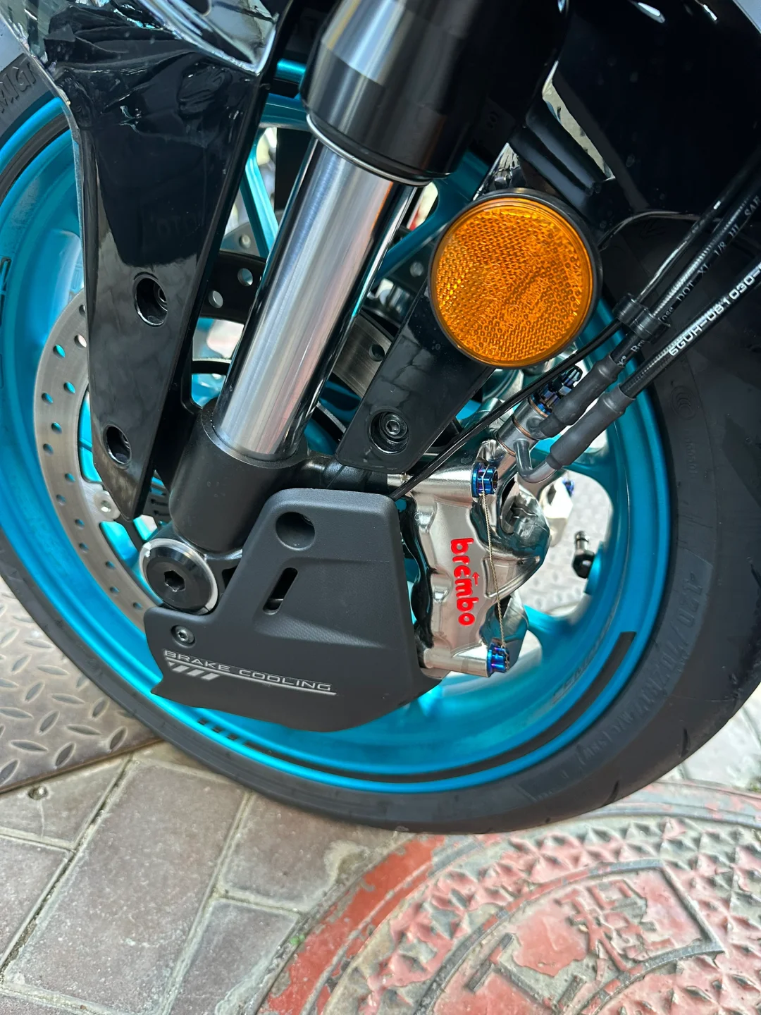 别偷我卡钳啊 春风675SR