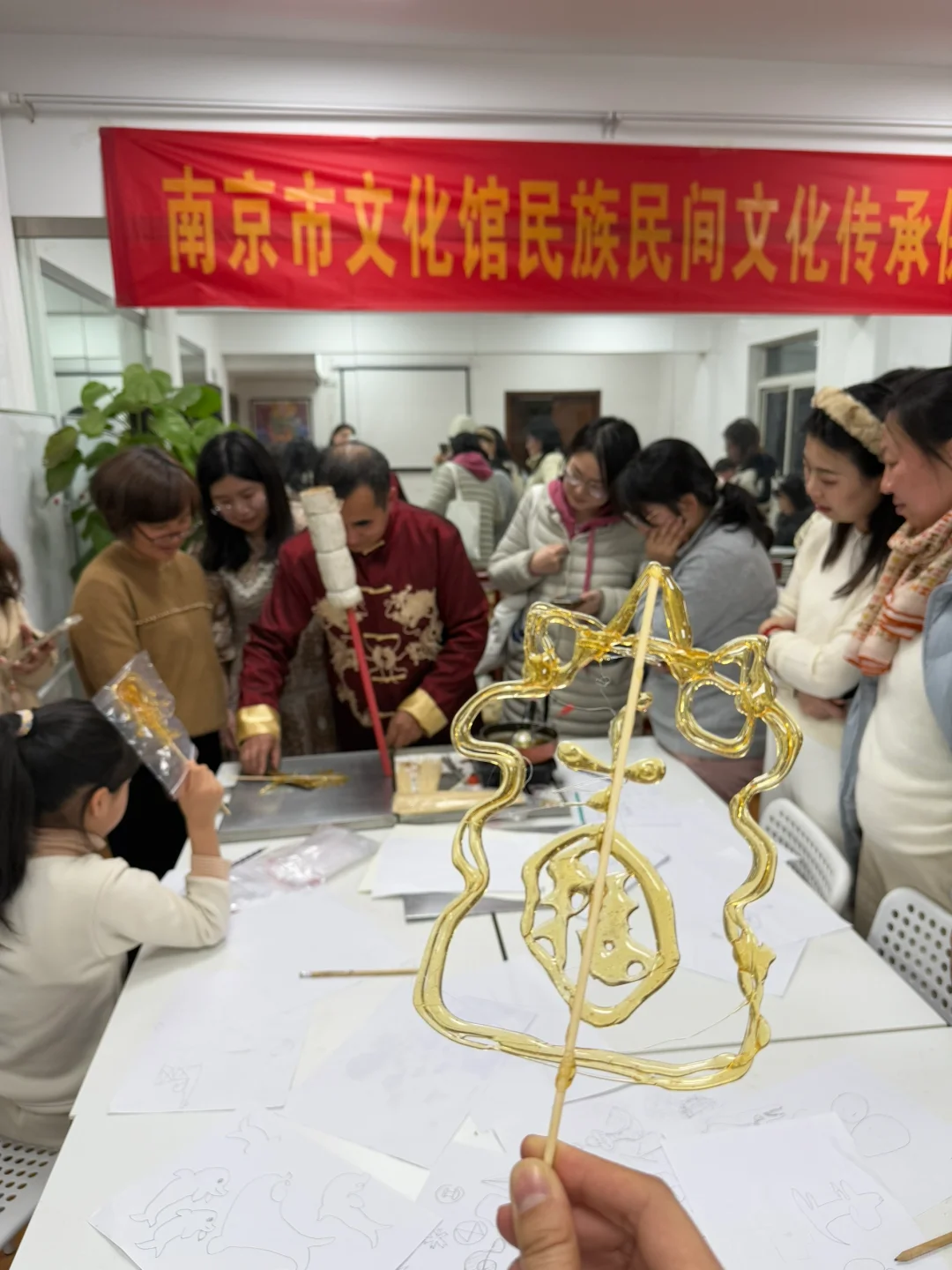 不愧是糖画非遗传承人的?