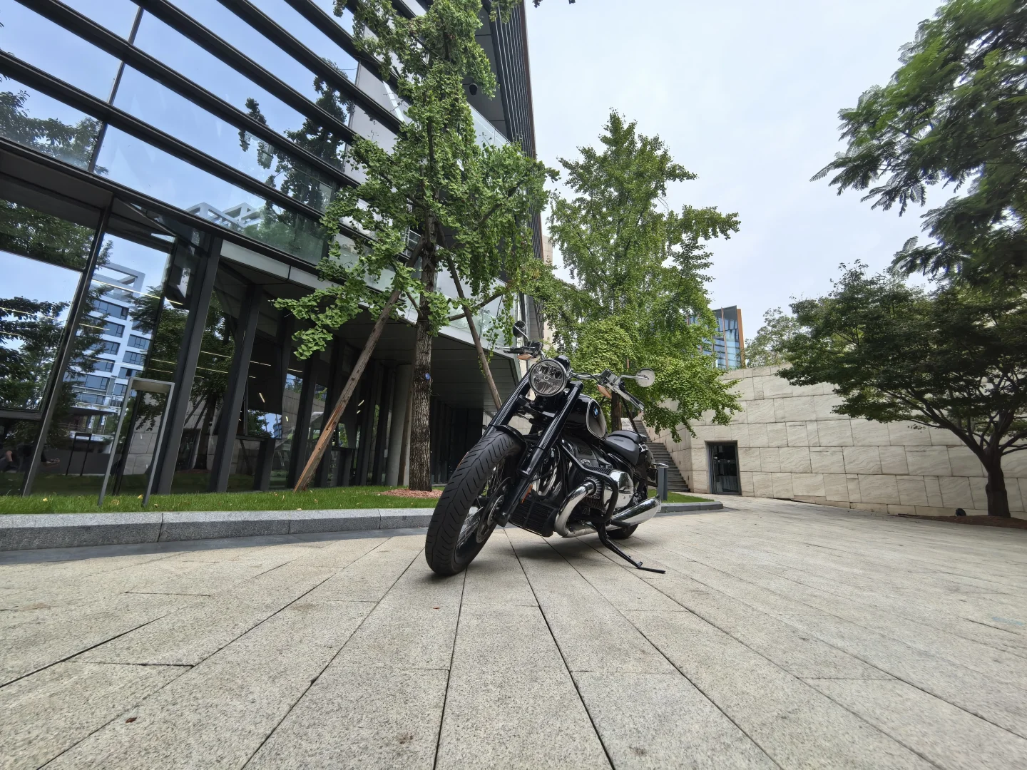 宝马摩托R18拳击手