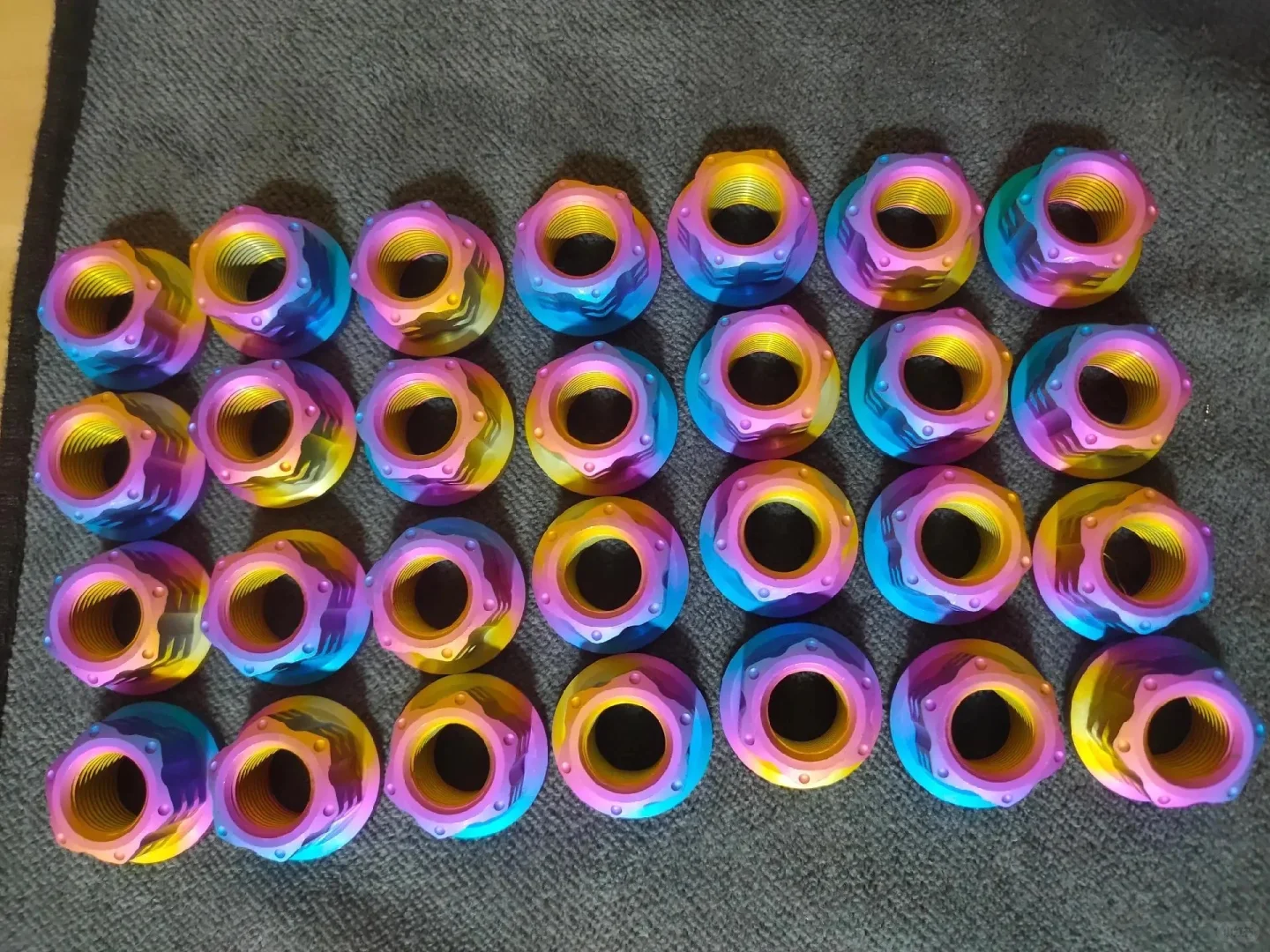 钛合金螺丝加工源头工厂