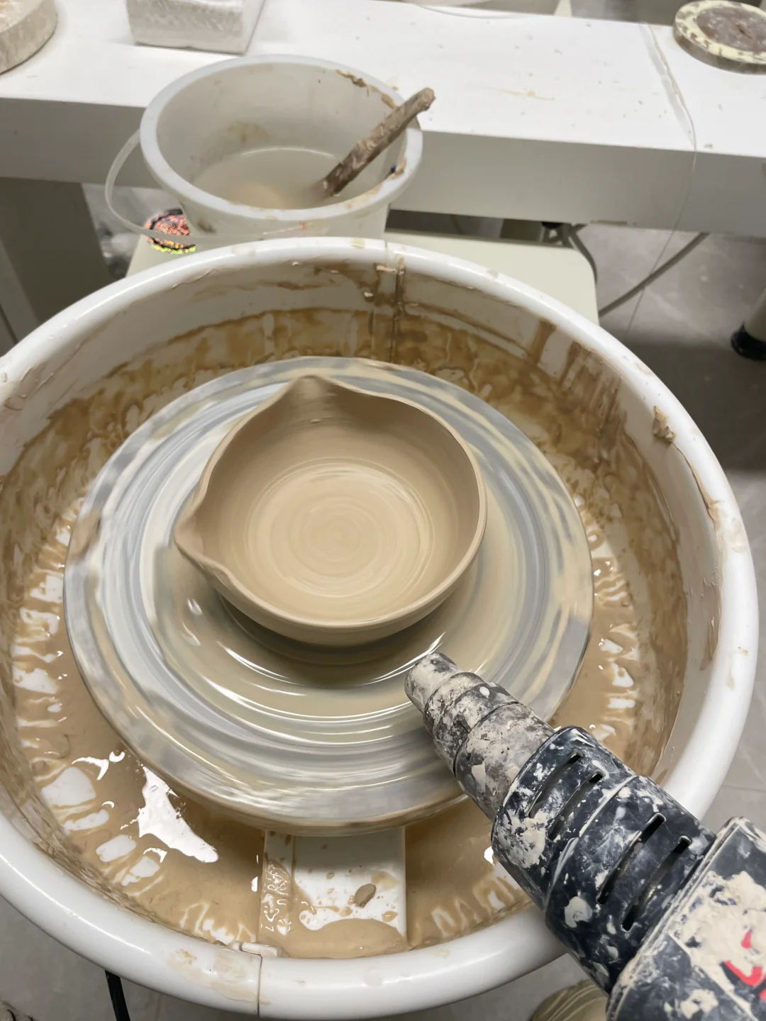 第一次做陶艺，期待成品