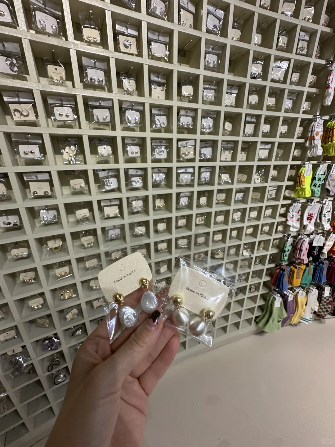 威海真不缺好逛的小店……一整面墙的挂件……