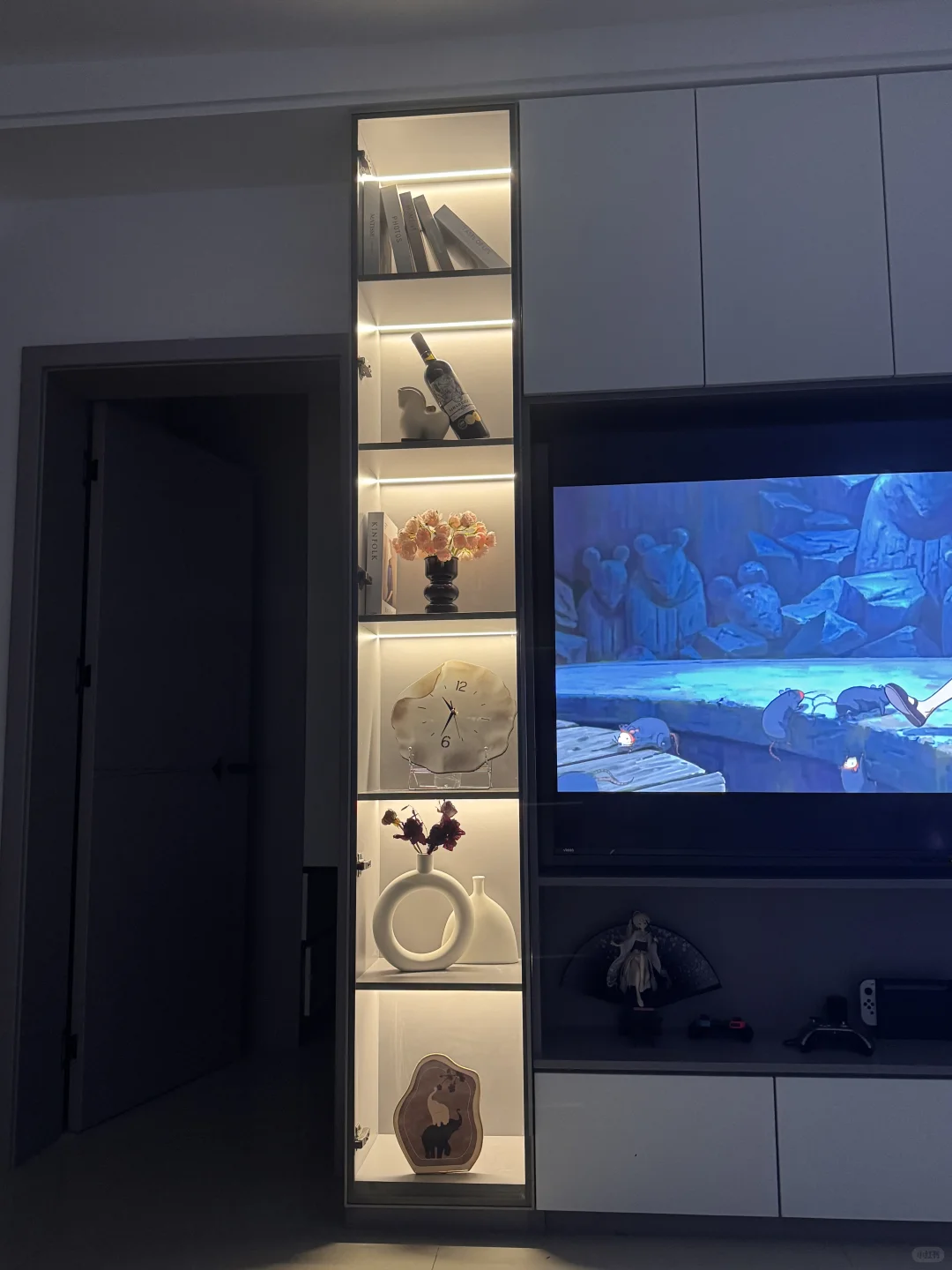 玻璃柜摆件不到100块搞定