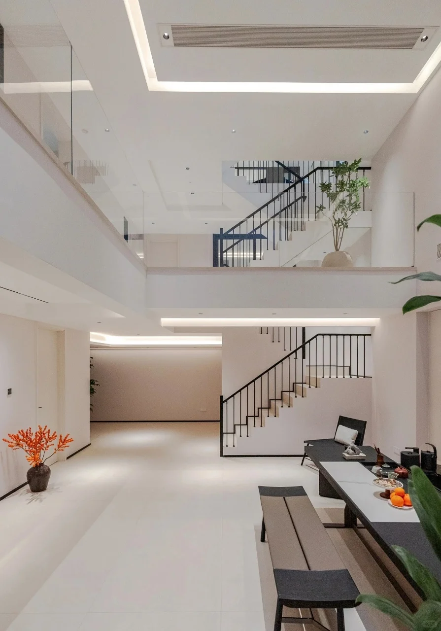 意大利Hyrid瑞加品牌“铠甲”系列