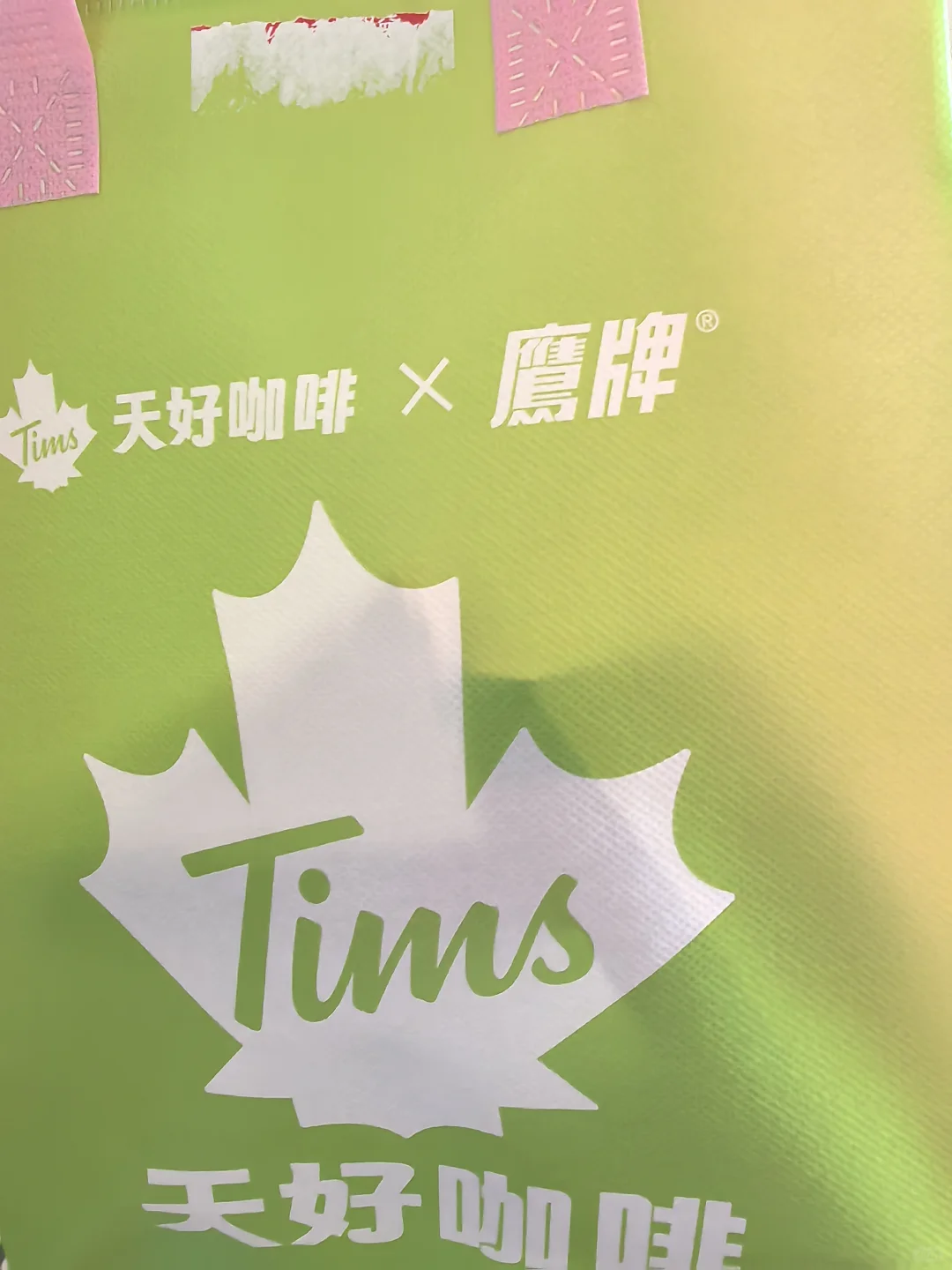 飞入鹰阵，能量满格！天天好状态！