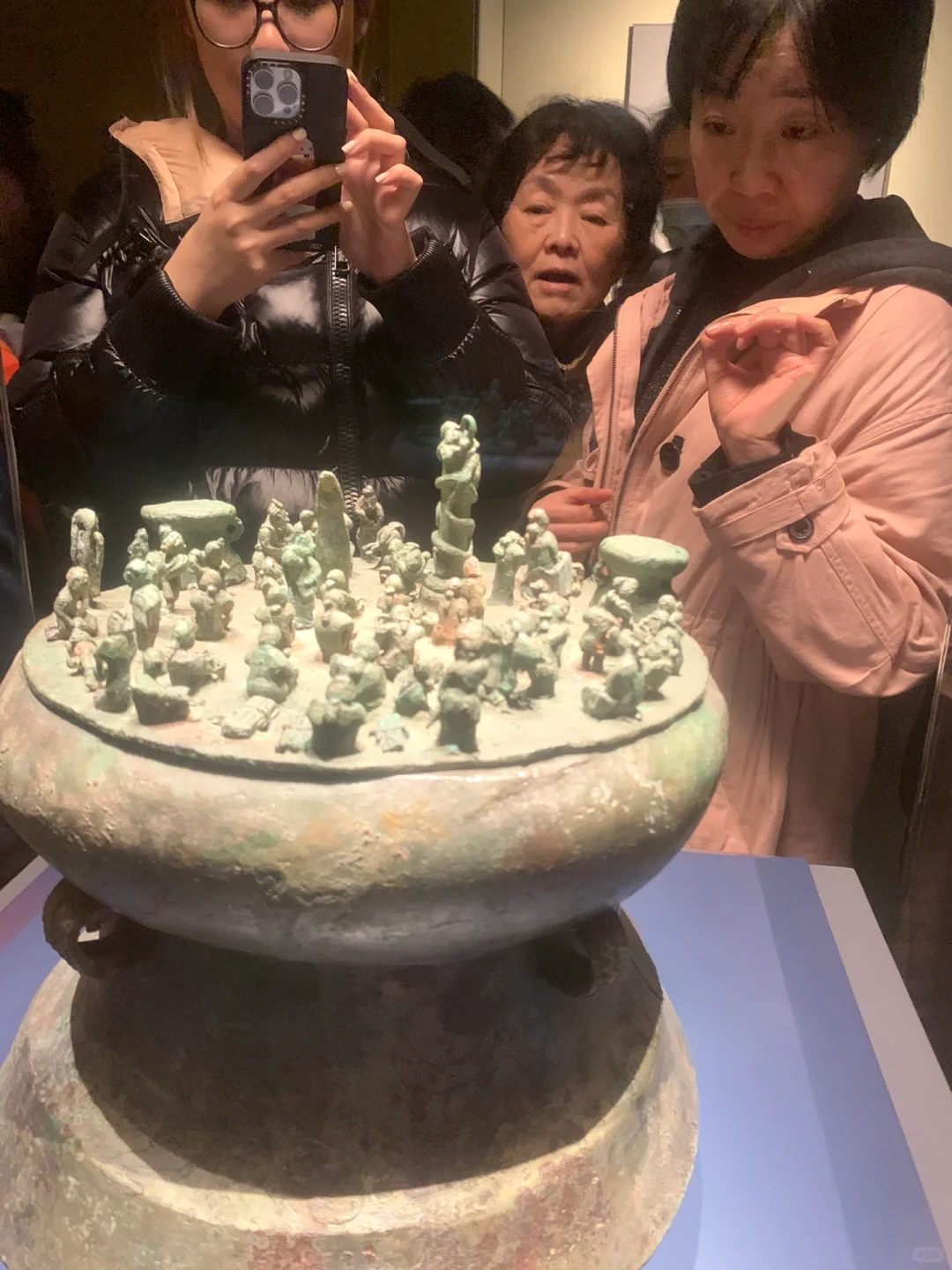 图片中二维码可以了解文物详解哦