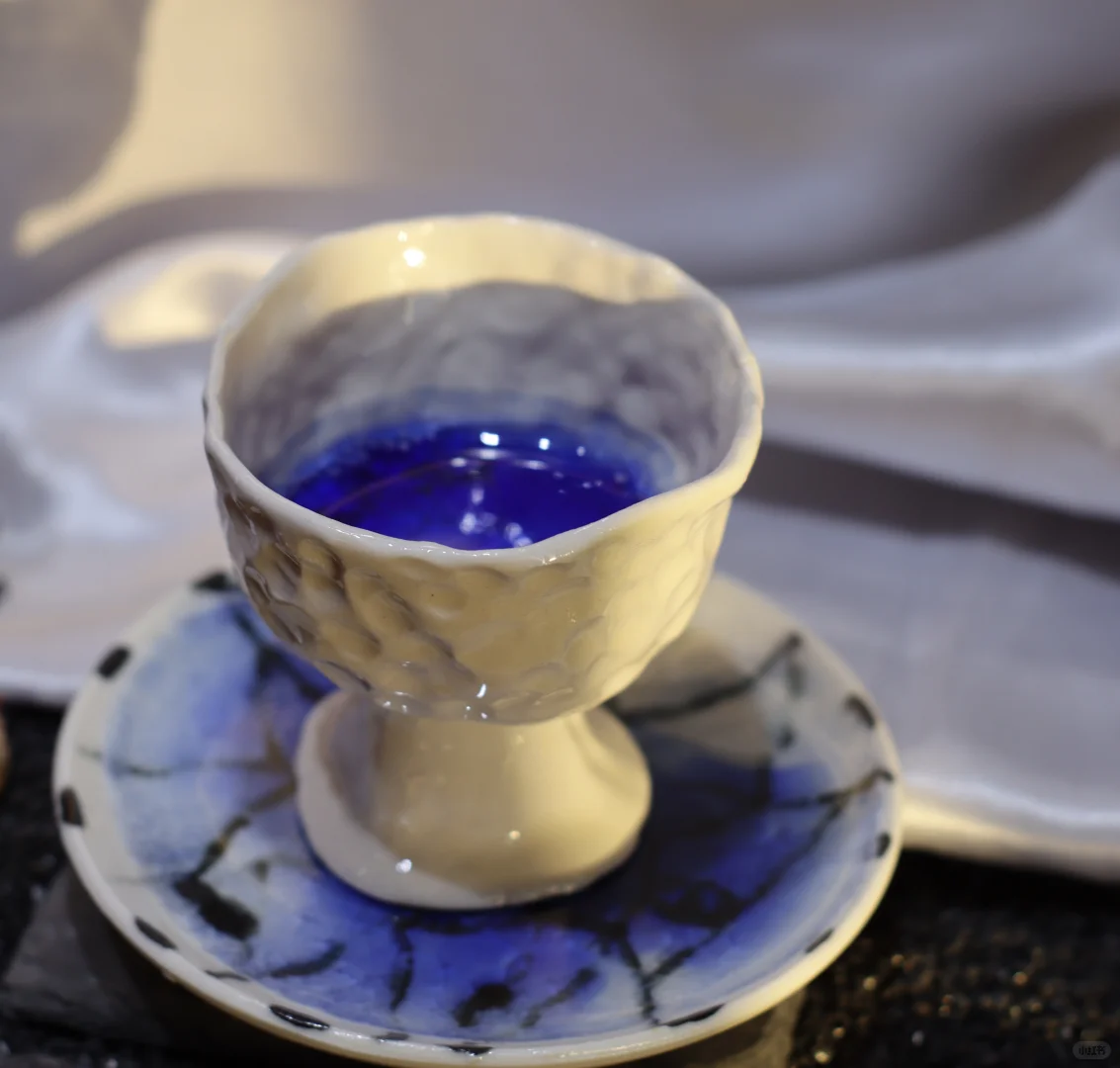 废弃玻璃瓶渣和陶瓷产生的化学反应