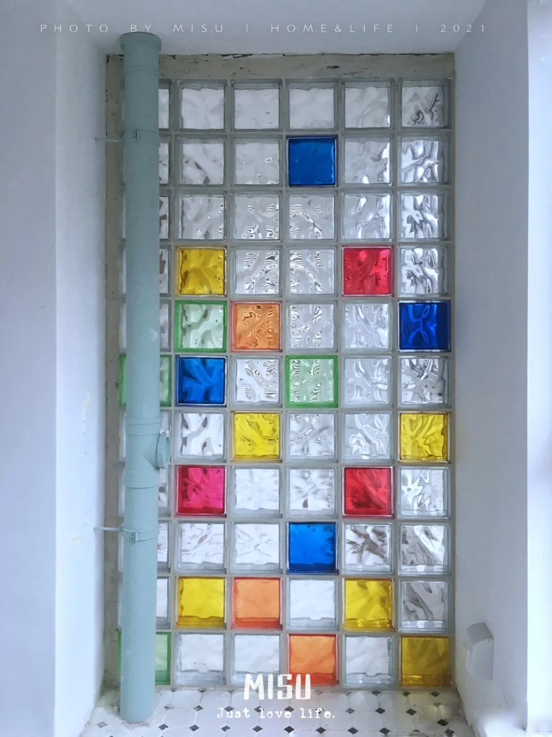 家｜阳台复古玻璃砖墙，光线更好房间更显大