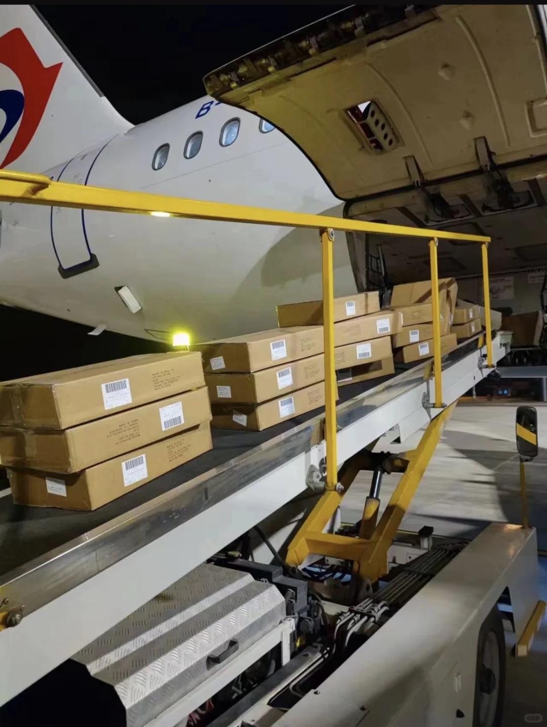 ✈️ 极速空运，高效必达