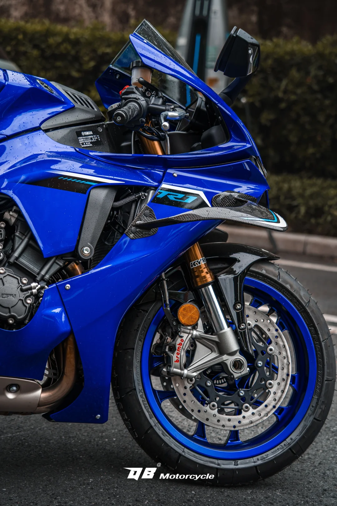 2025款雅马哈R1实拍?赛级猛兽终于落地！
