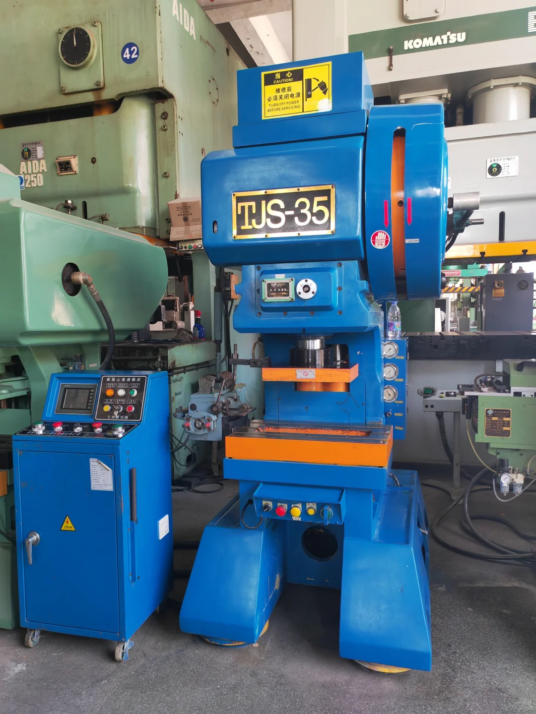 大量高速冲床现货