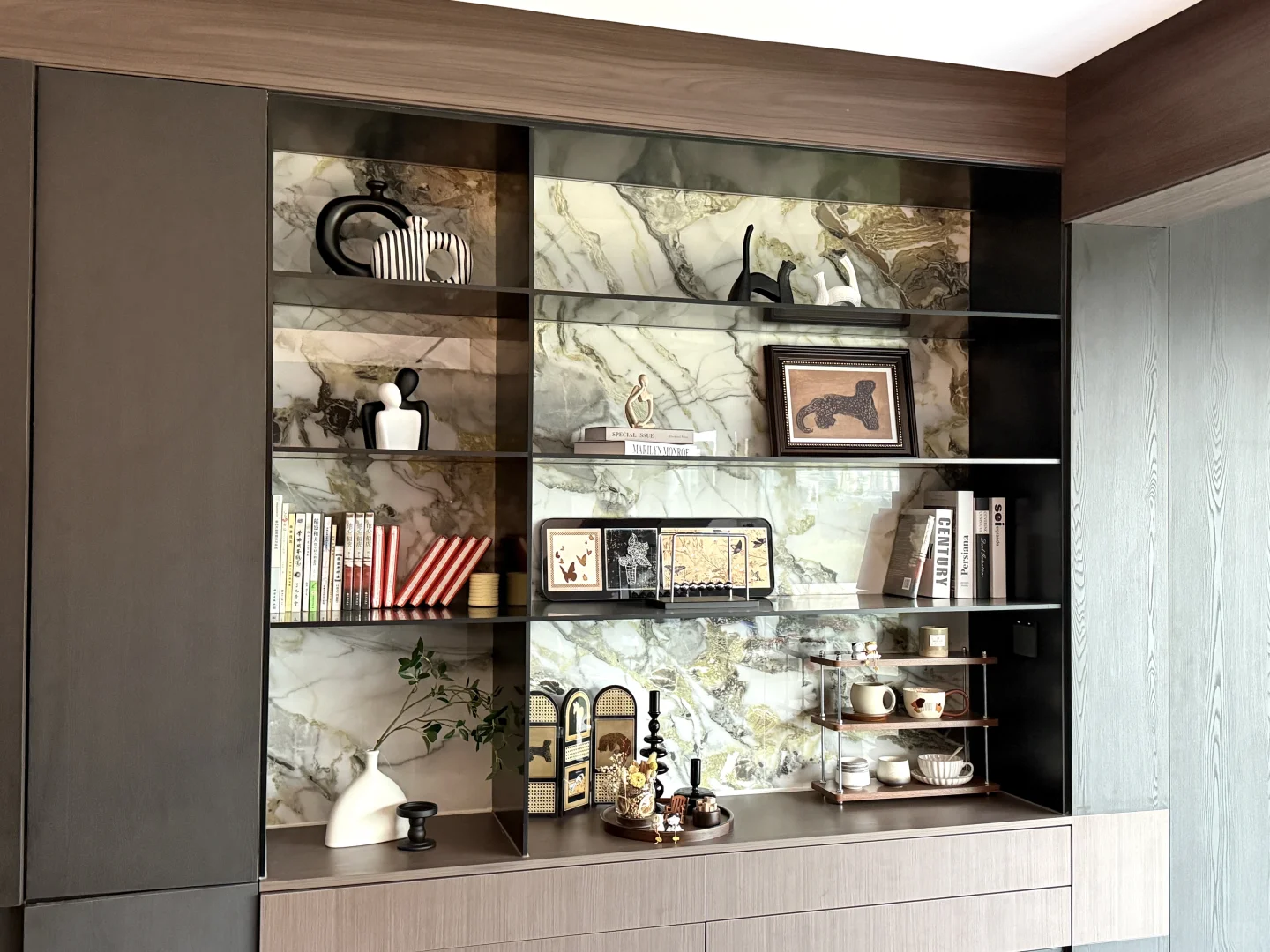 拒绝商务会所风！改造意式沙发背景墙